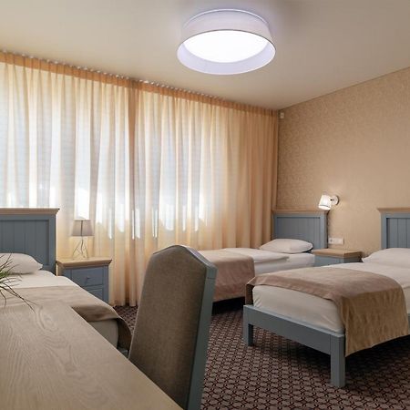 Hotel Sinchronas Telšiai Eksteriør bilde