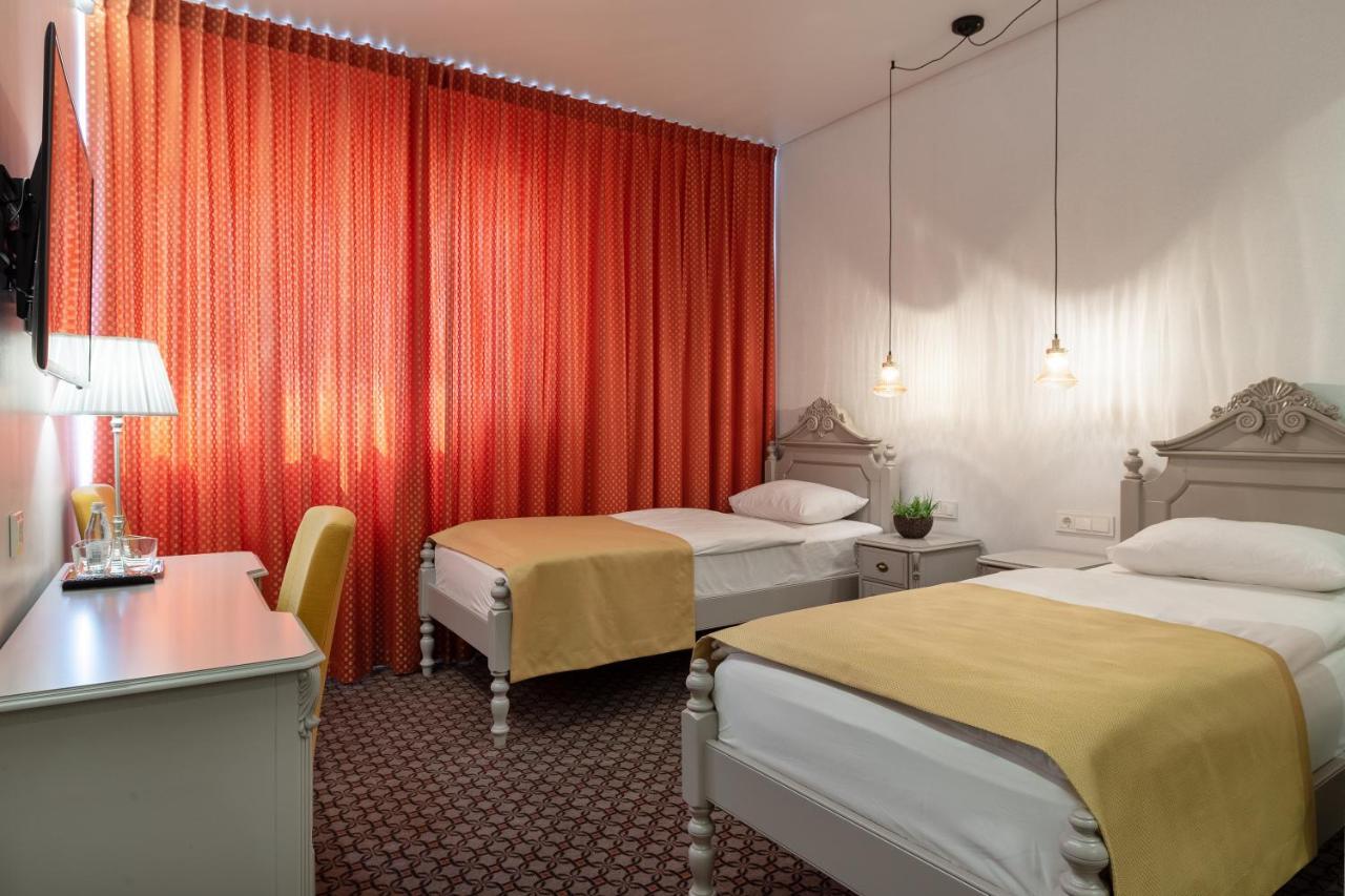 Hotel Sinchronas Telšiai Eksteriør bilde
