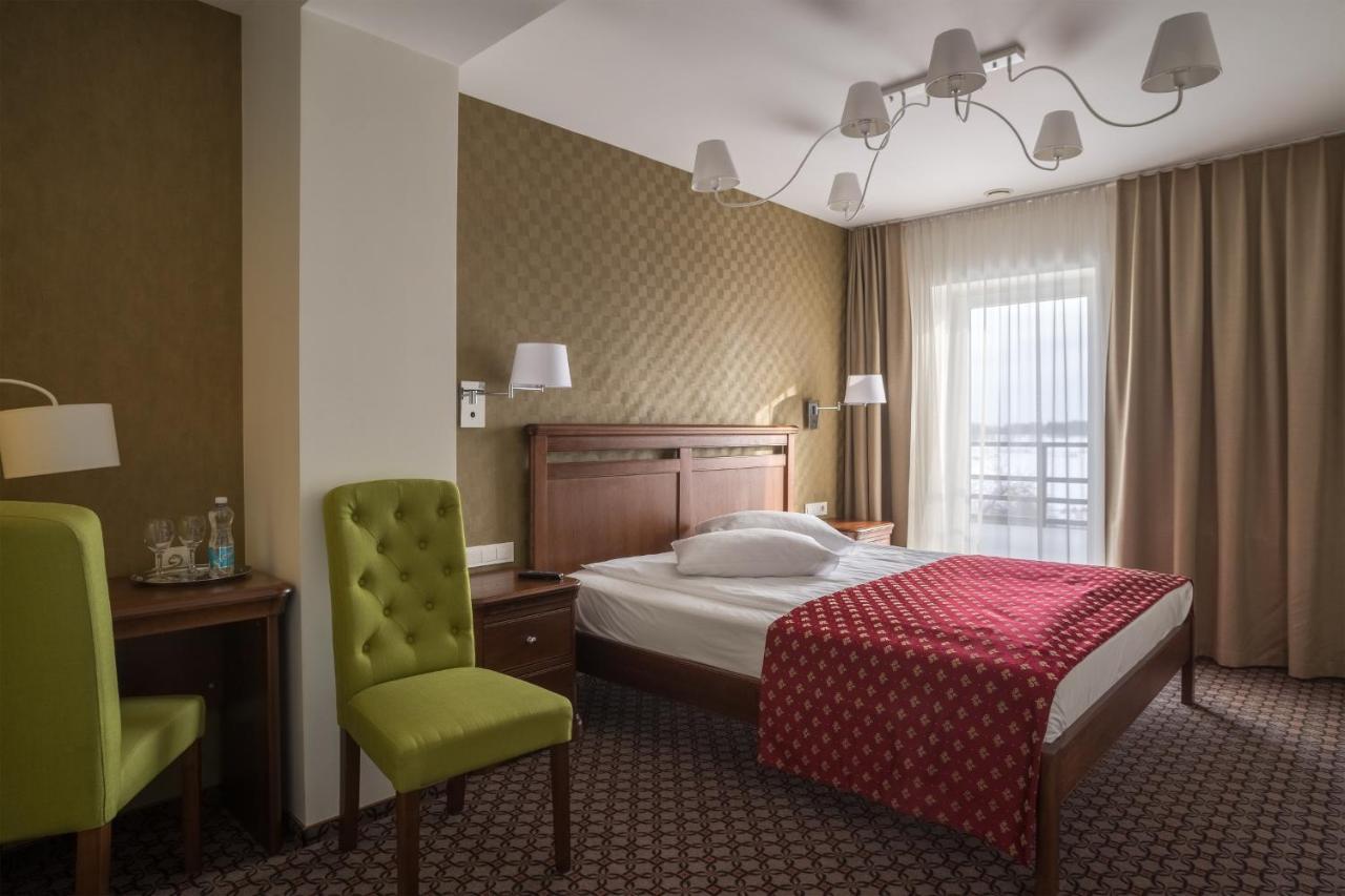 Hotel Sinchronas Telšiai Eksteriør bilde
