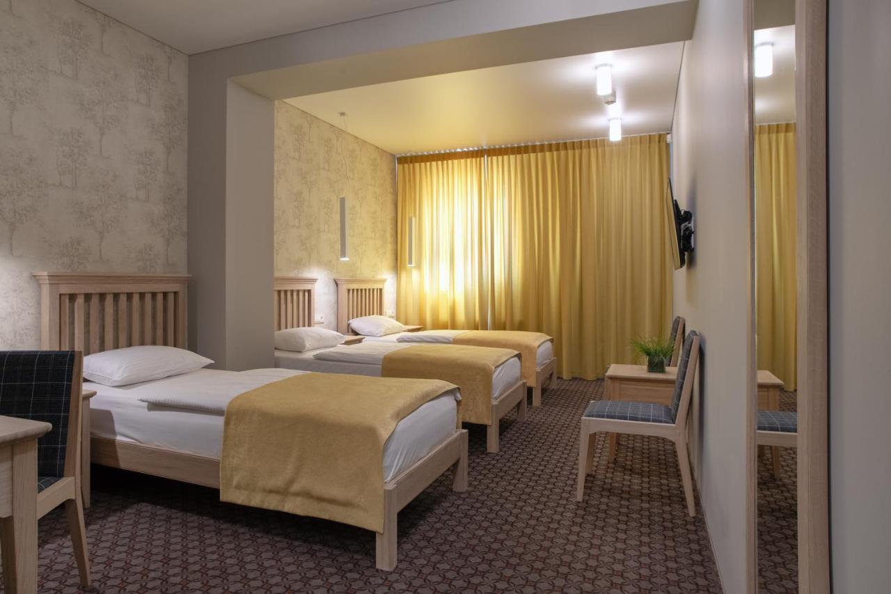 Hotel Sinchronas Telšiai Eksteriør bilde
