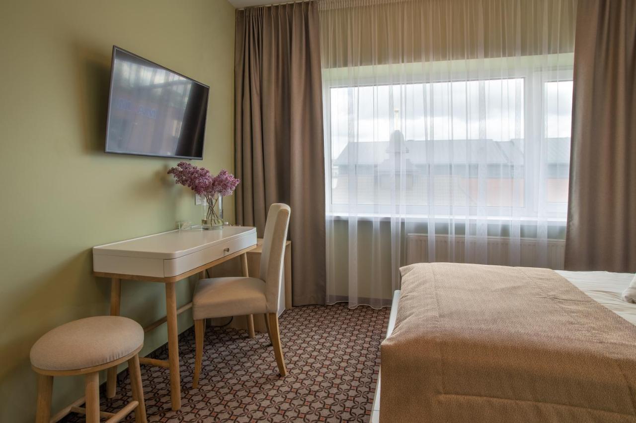 Hotel Sinchronas Telšiai Eksteriør bilde