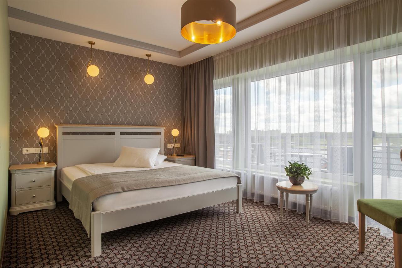 Hotel Sinchronas Telšiai Eksteriør bilde