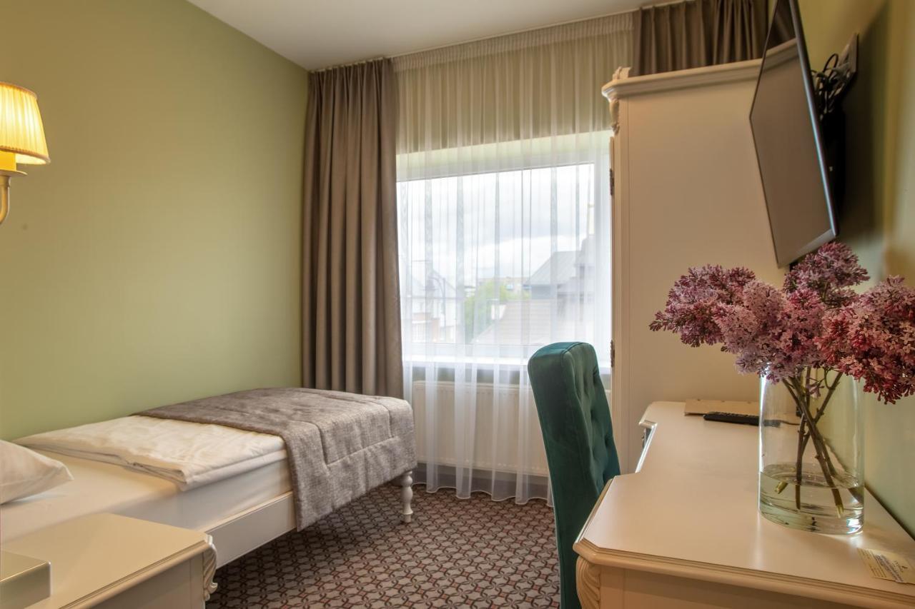 Hotel Sinchronas Telšiai Eksteriør bilde