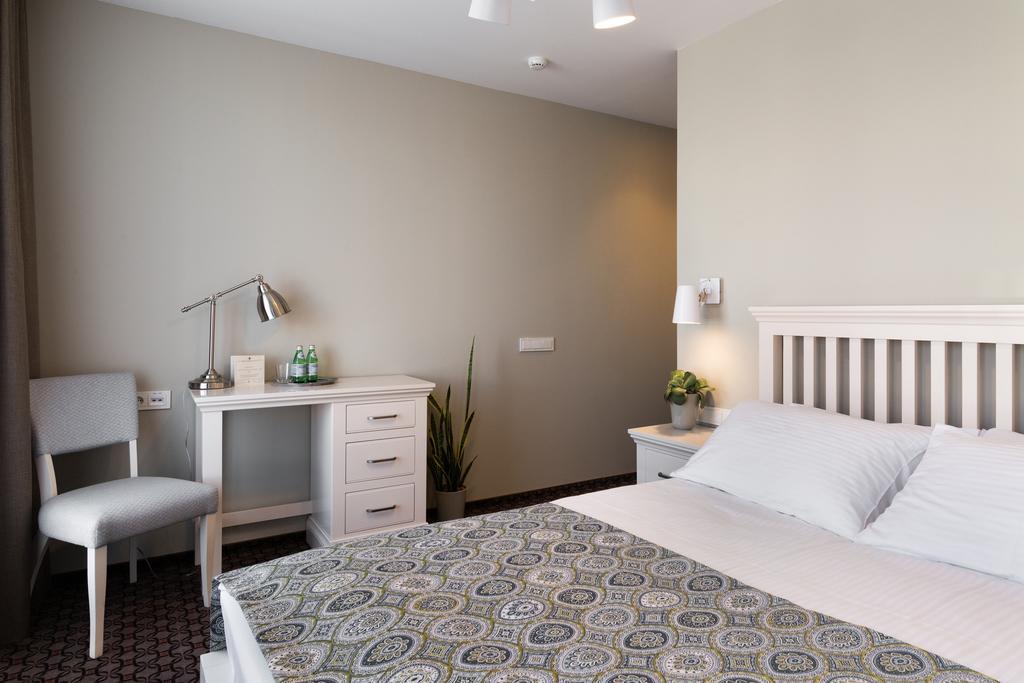 Hotel Sinchronas Telšiai Eksteriør bilde